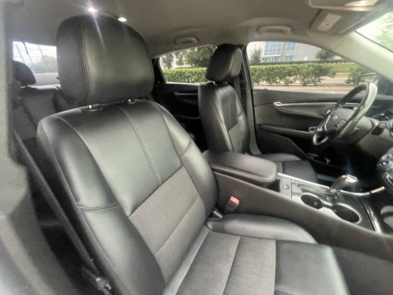 Used 2020 Chevrolet Impala LT FWD image 19