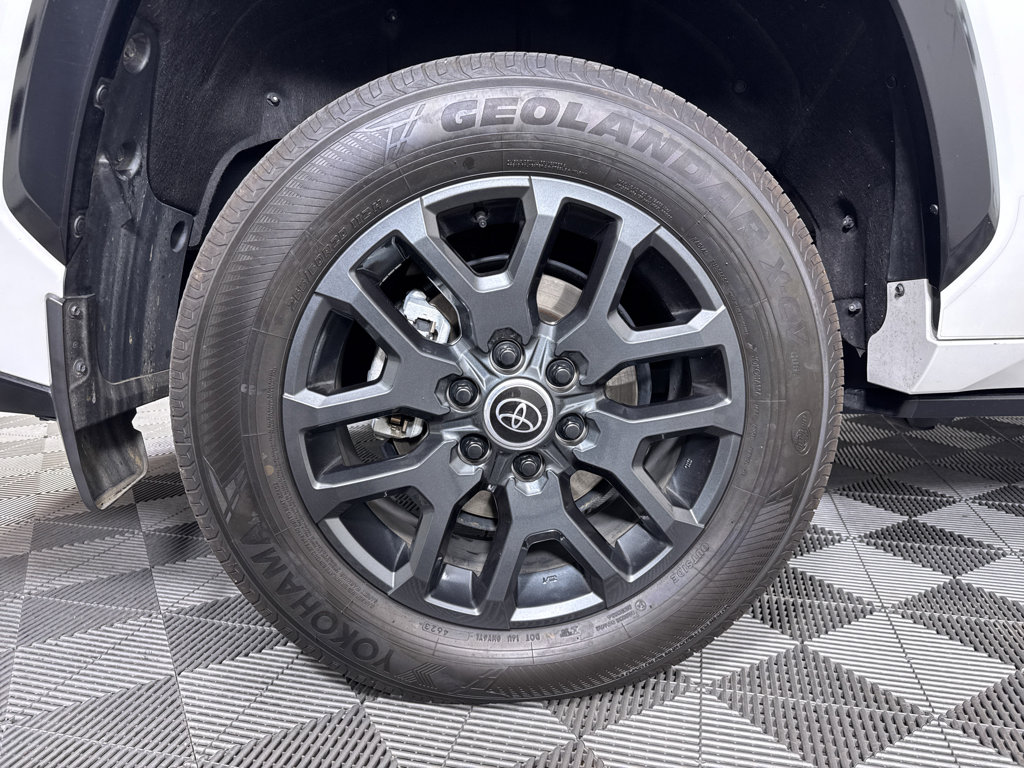 Used 2024 Toyota Sequoia Platinum image 18