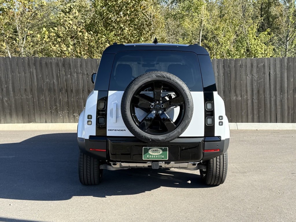 New 2026 Land Rover Defender 110 S image 4