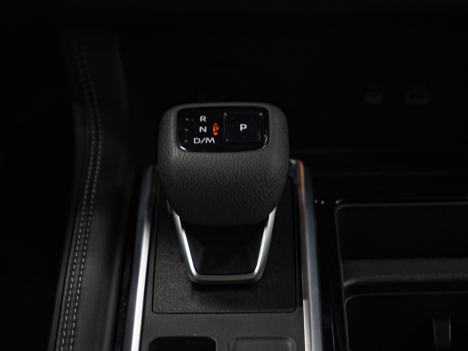 Used 2024 Nissan Pathfinder Platinum image 23