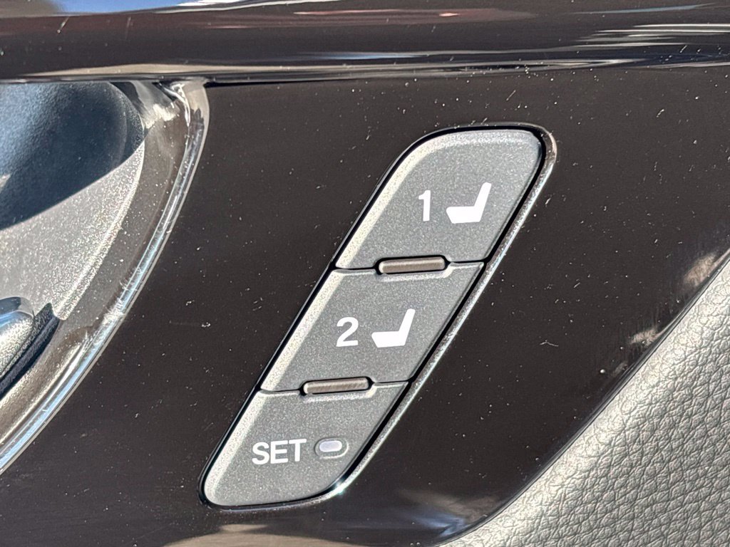 Used 2025 Honda CR-V Sport Touring image 24