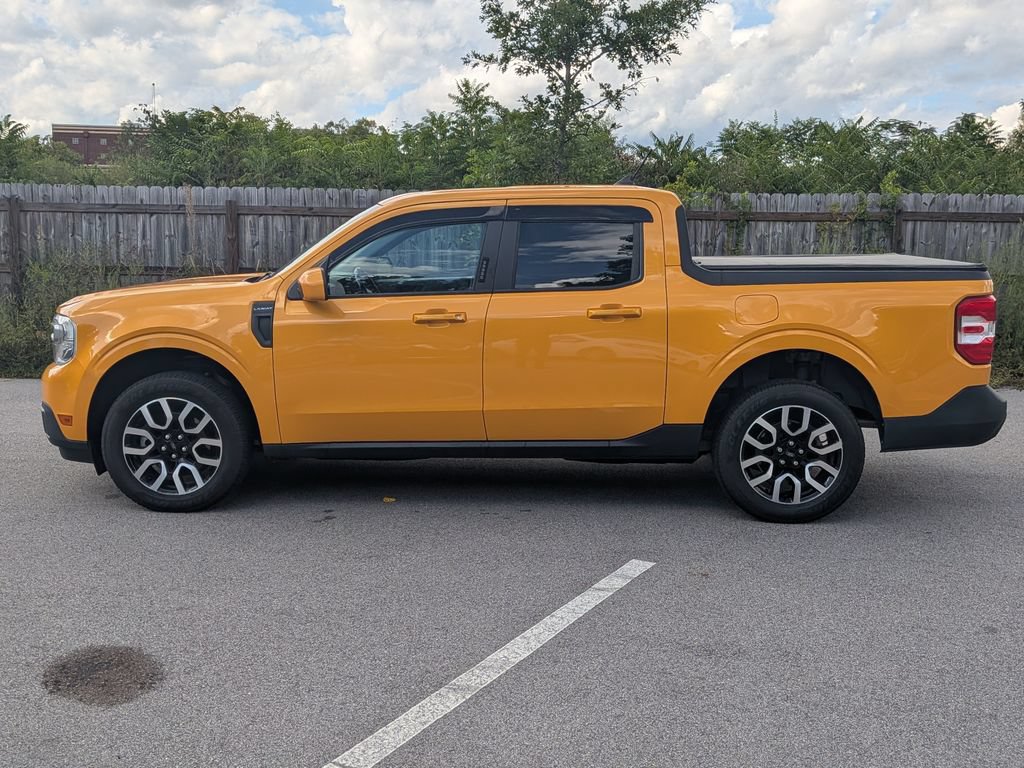 Used 2022 Ford Maverick Lariat FWD image 3