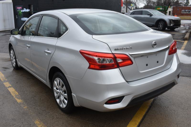 Used 2019 Nissan Sentra S image 6