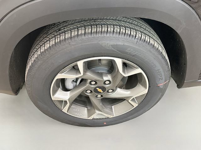 New 2026 Chevrolet Trax LT w/ Sunroof Package image 33