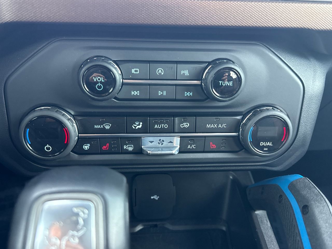 Used 2023 Ford Bronco Outer Banks image 22