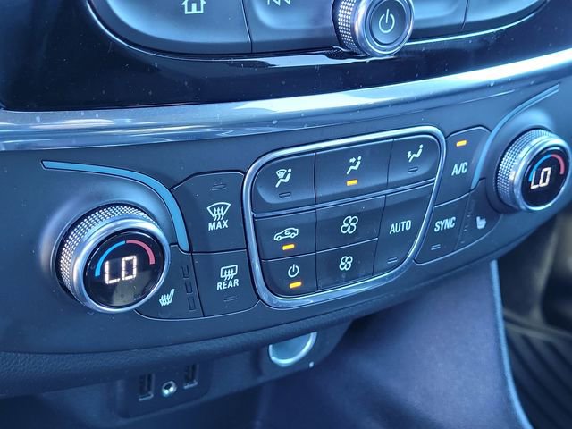 Used 2023 Chevrolet Traverse LT image 22