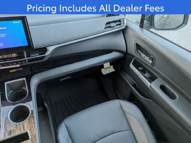 New 2026 Toyota Sienna Platinum AWD/4WD image 19