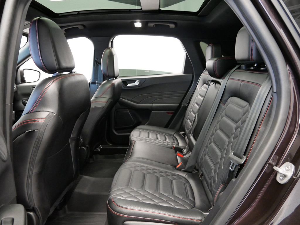 Used 2023 Ford Escape ST-Line Elite w/ Premium Technology Package image 11
