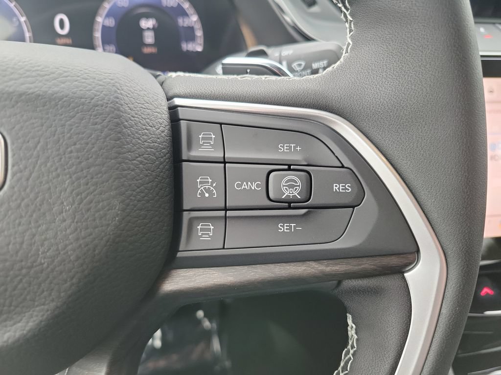 New 2026 Jeep Grand Cherokee Altitude AWD/4WD image 28