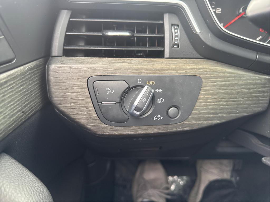 Used 2019 Audi A4 2.0T Premium w/ Convenience Package image 16