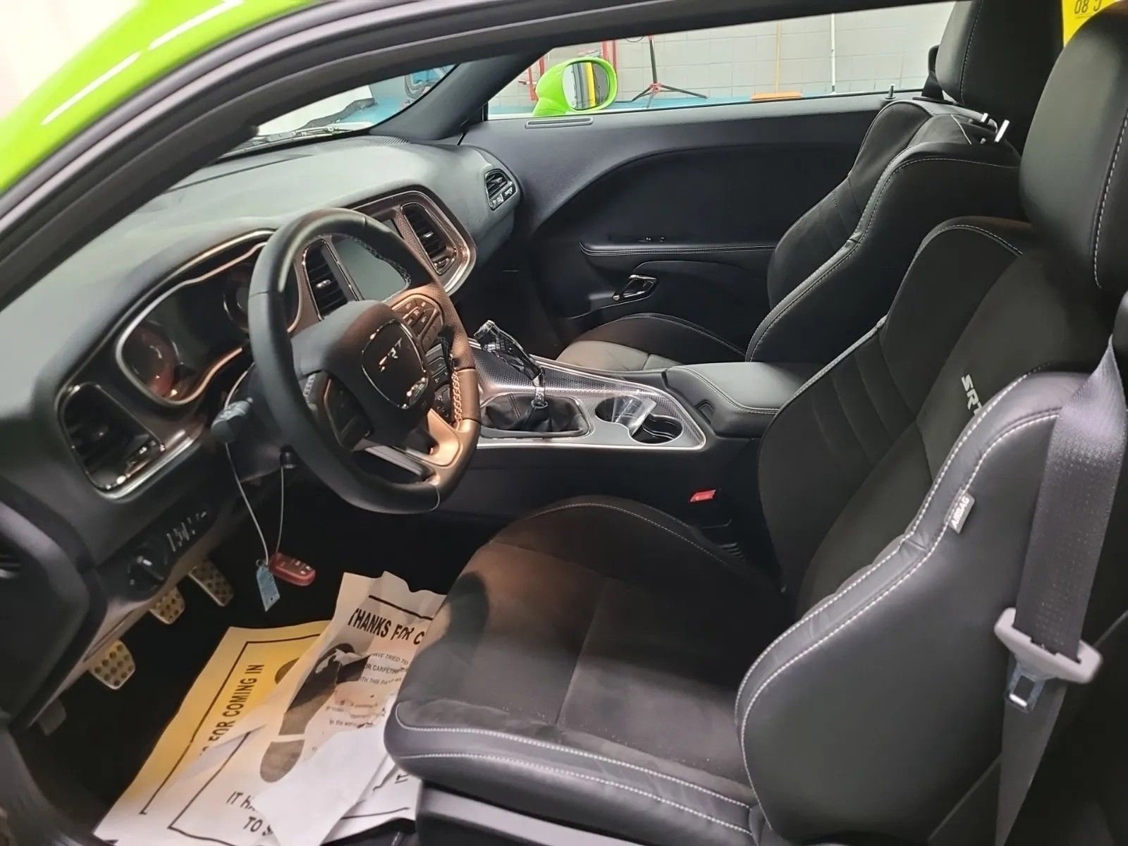 Used 2015 Dodge Challenger SRT Hellcat RWD image 2