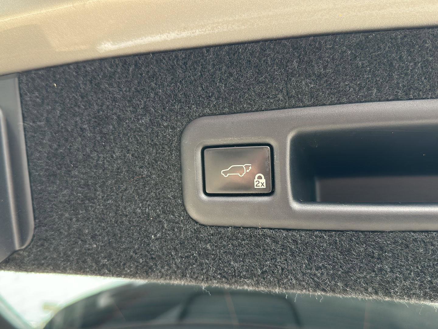 Used 2019 Lexus RX 350L FWD image 16