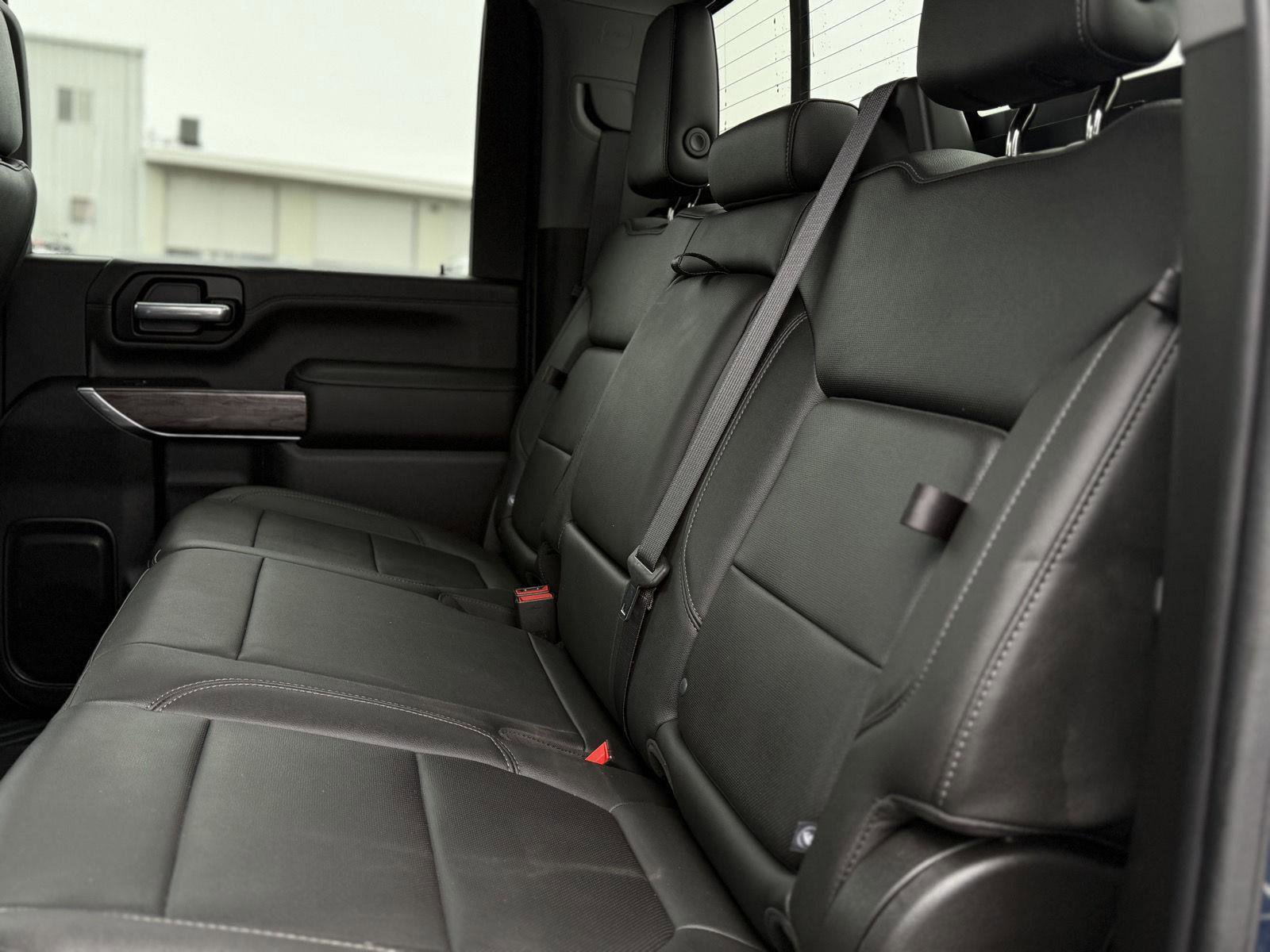 Used 2020 Chevrolet Silverado 2500 LTZ AWD/4WD image 13