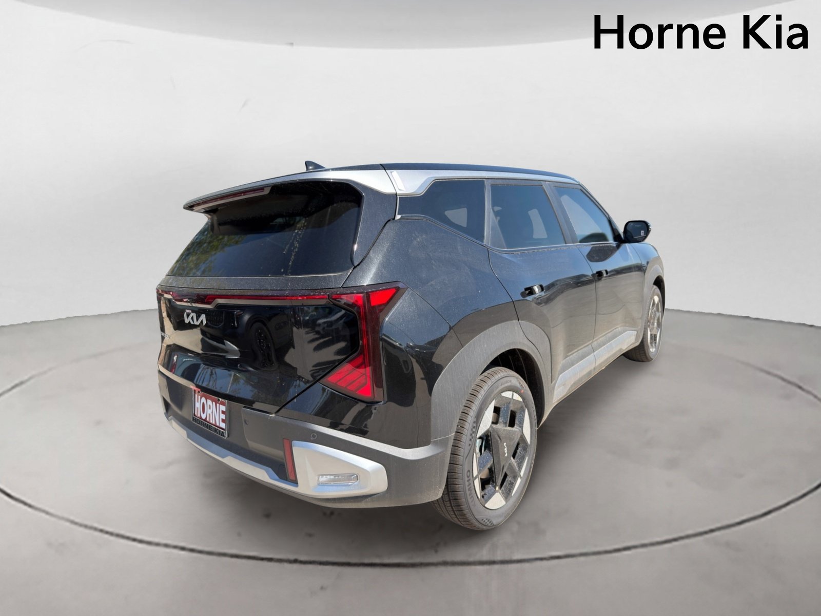 New 2027 Kia Seltos S FWD image 4