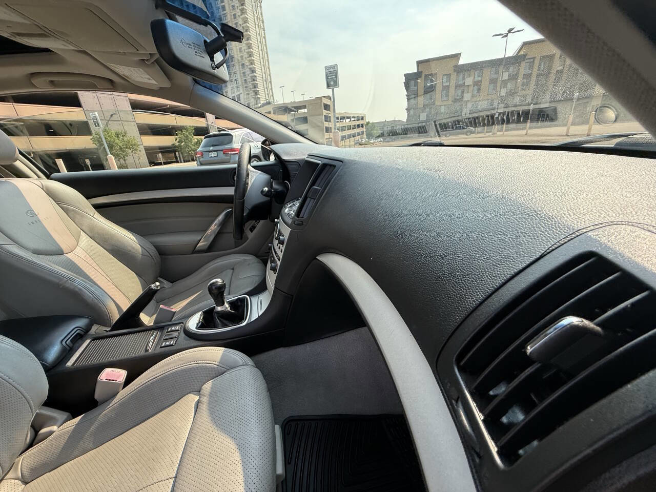 Used 2008 INFINITI G37 Sport w/ Premium Pkg image 23