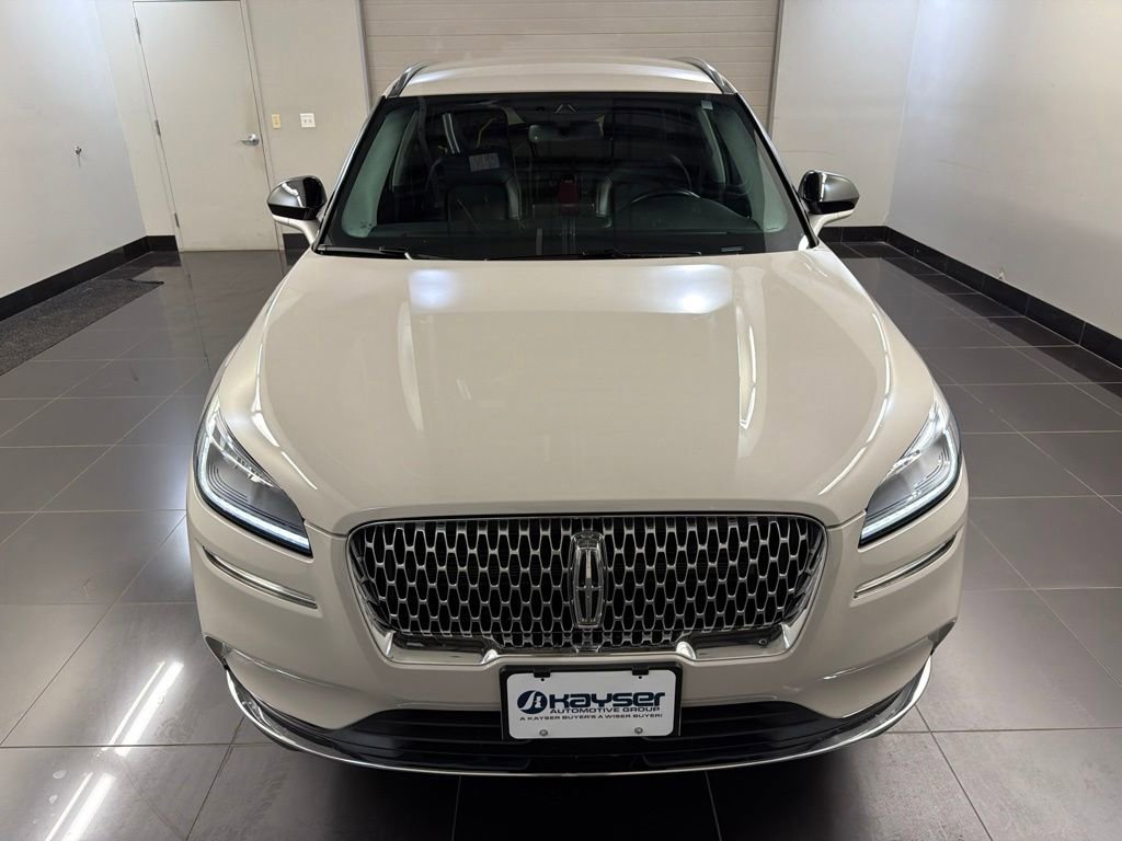 Used 2022 Lincoln Corsair AWD w/ Equipment Group 101A image 2