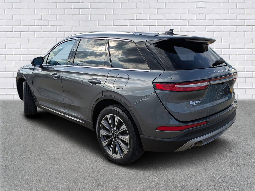 Used 2022 Lincoln Corsair Reserve w/ Equipment Group 201A image 3