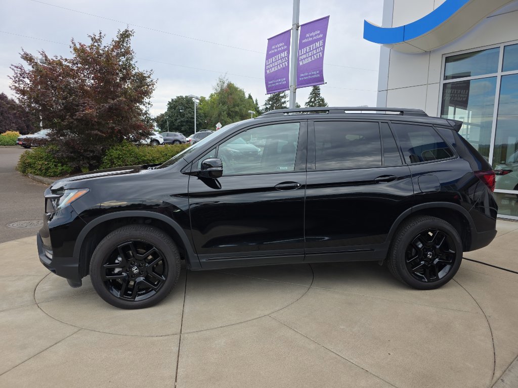 Used 2024 Honda Passport Black Edition image 3