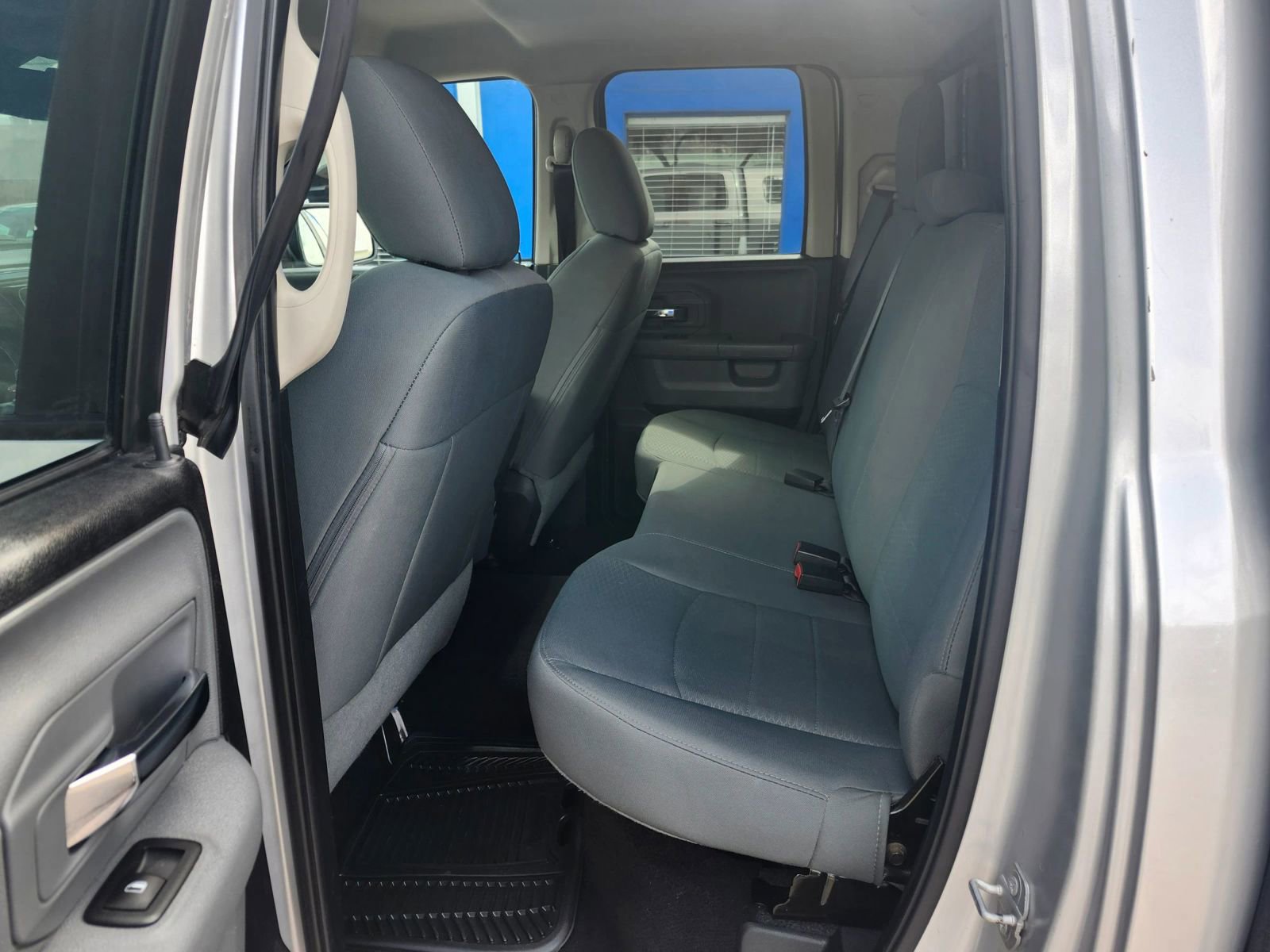 Used 2015 RAM 1500 Classic SLT image 20