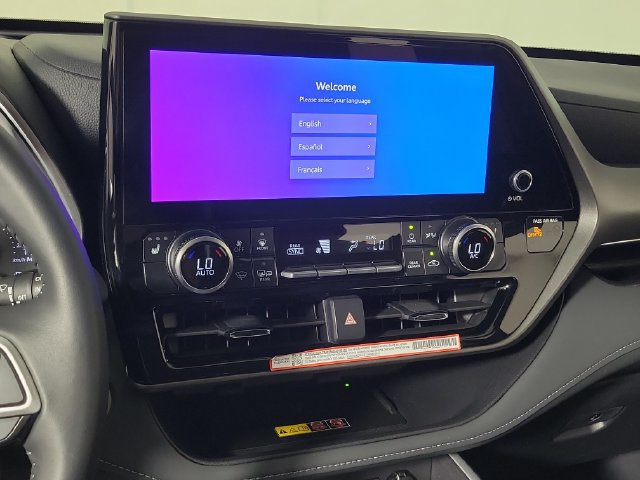 Used 2026 Toyota Highlander XLE AWD/4WD image 30