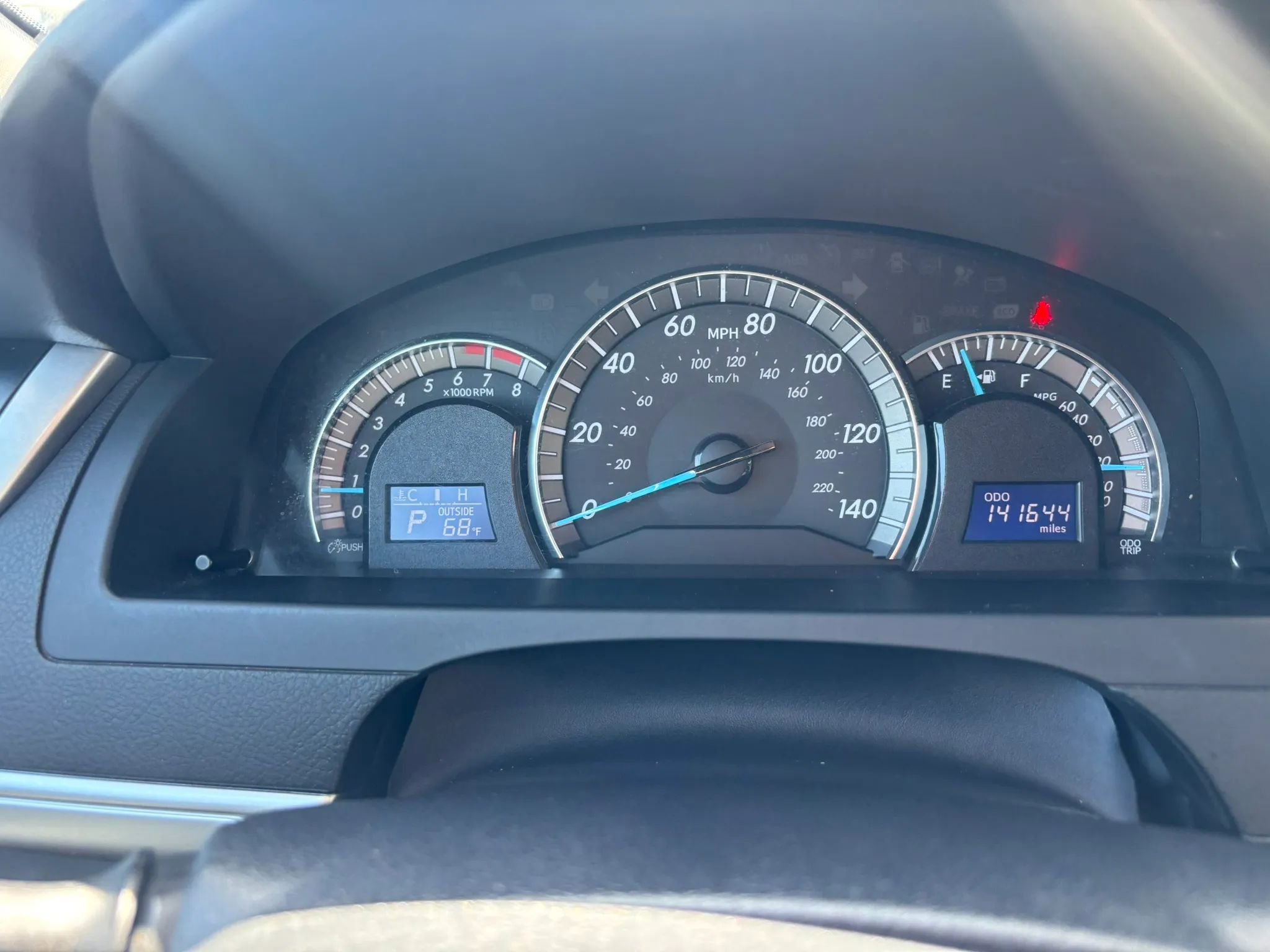 Used 2012 Toyota Camry SE FWD image 17