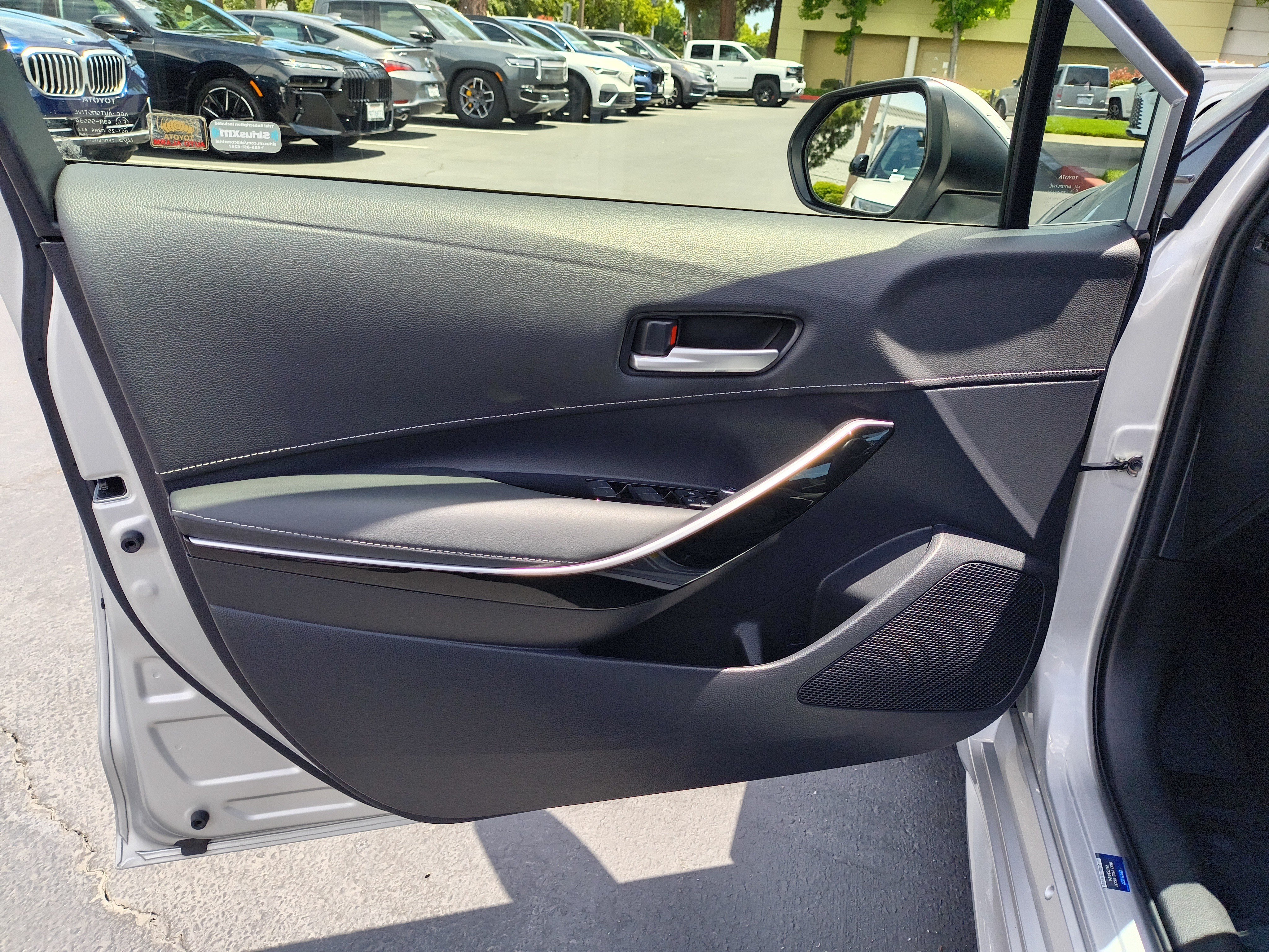 Used 2021 Toyota Corolla XSE FWD image 14