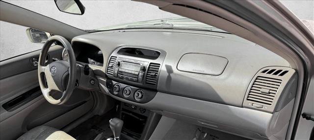 Used 2005 Toyota Camry LE FWD image 18