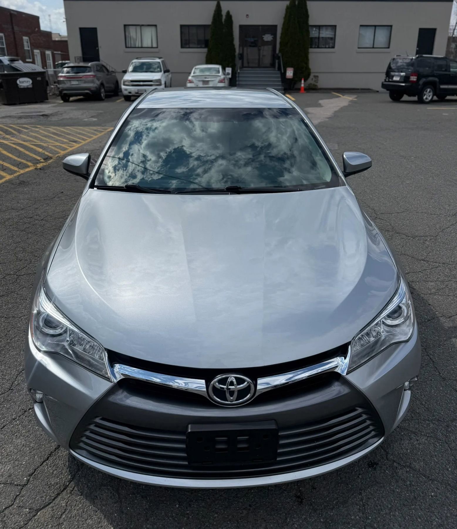 Used 2016 Toyota Camry LE FWD image 4
