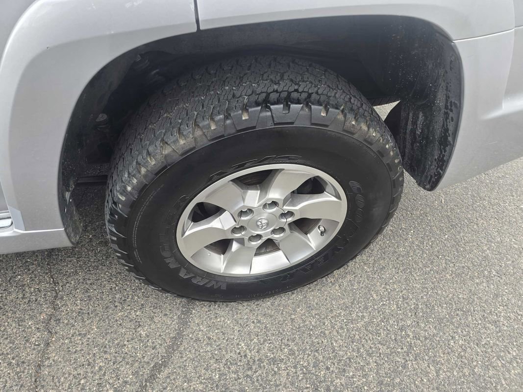 Used 2013 Toyota 4Runner SR5 image 37