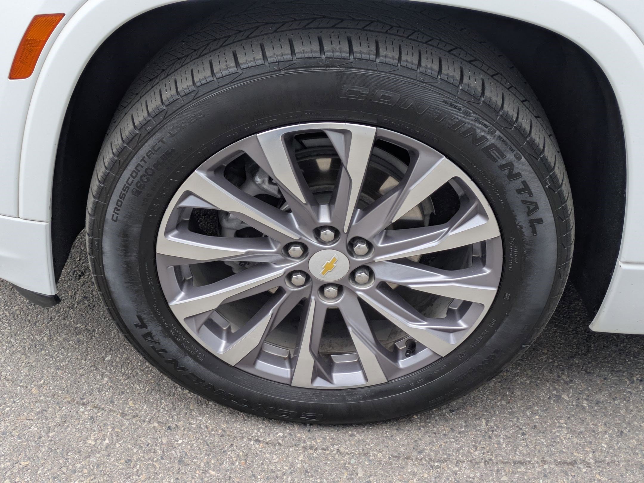 Used 2022 Chevrolet Traverse Premier w/ LPO, Floor Liner Package image 11