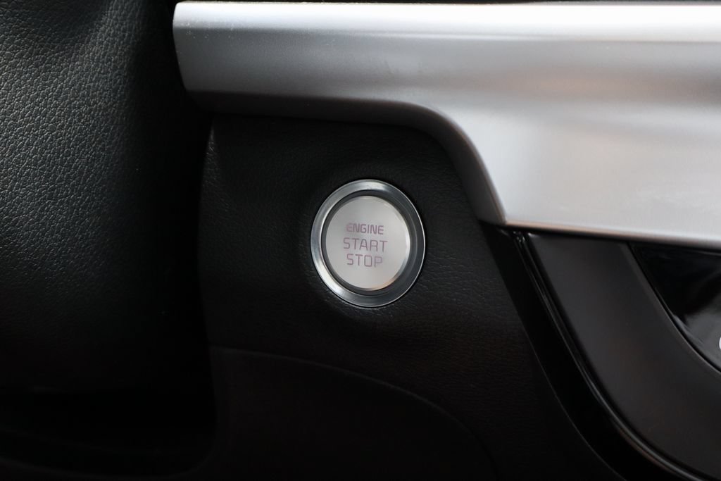 Used 2021 Kia Telluride S FWD image 19
