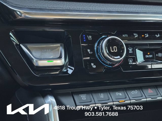 Used 2025 GMC Sierra 2500 Denali AWD/4WD image 42