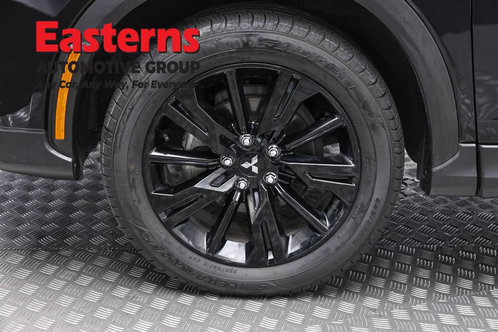 Used 2024 Mitsubishi Eclipse Cross AWD image 32