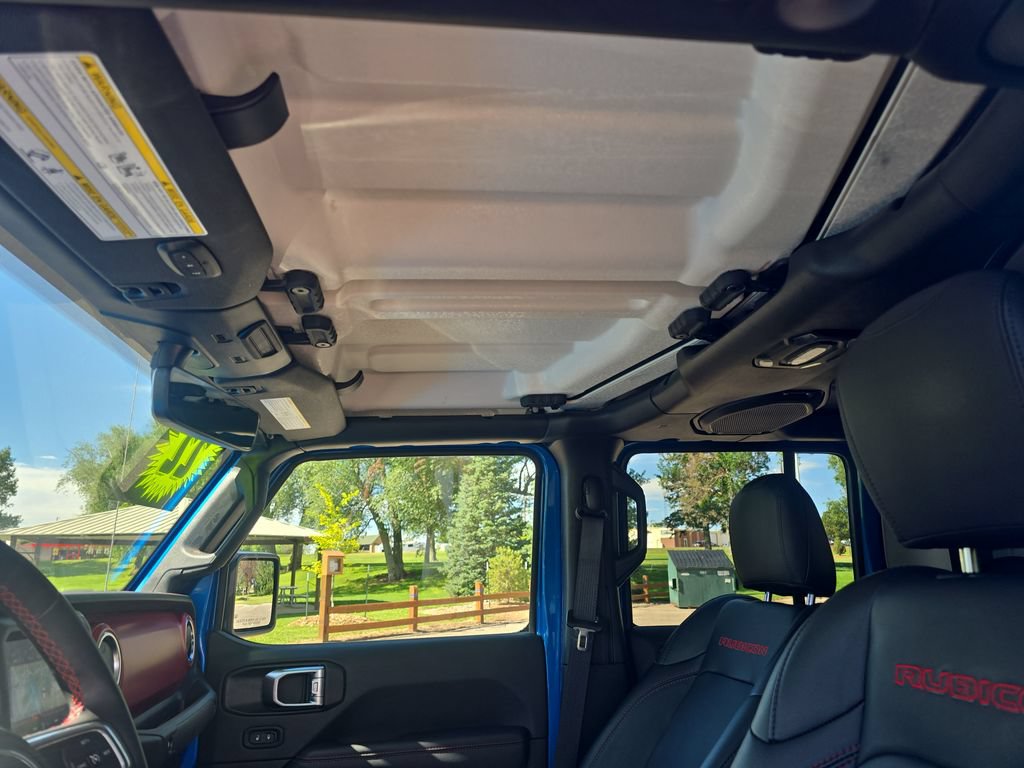 Used 2022 Jeep Gladiator Rubicon w/ LED Lighting Group AWD/4WD image 23