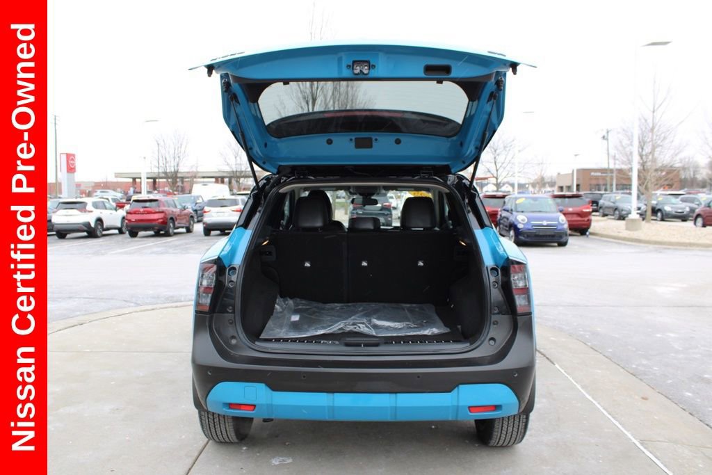 Certified 2025 Nissan Kicks SR w/ Illumination Package image 9