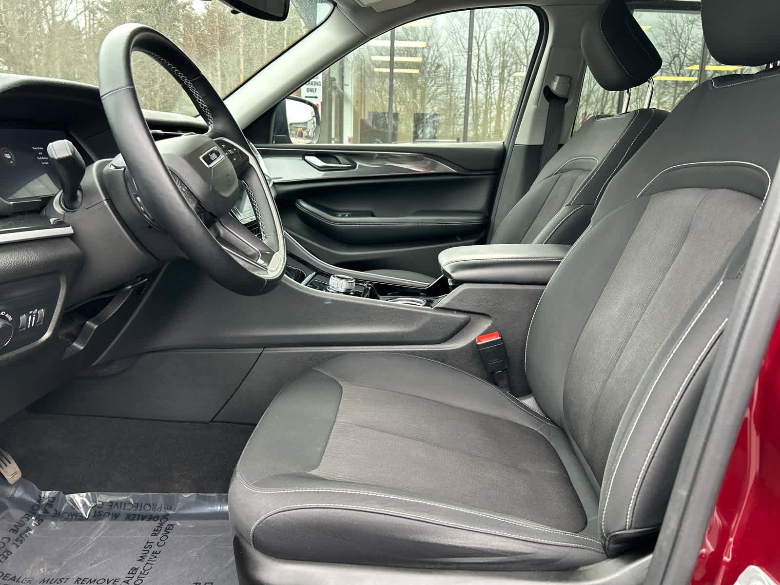 Used 2022 Jeep Grand Cherokee Laredo w/ Luxury Tech Group I image 19