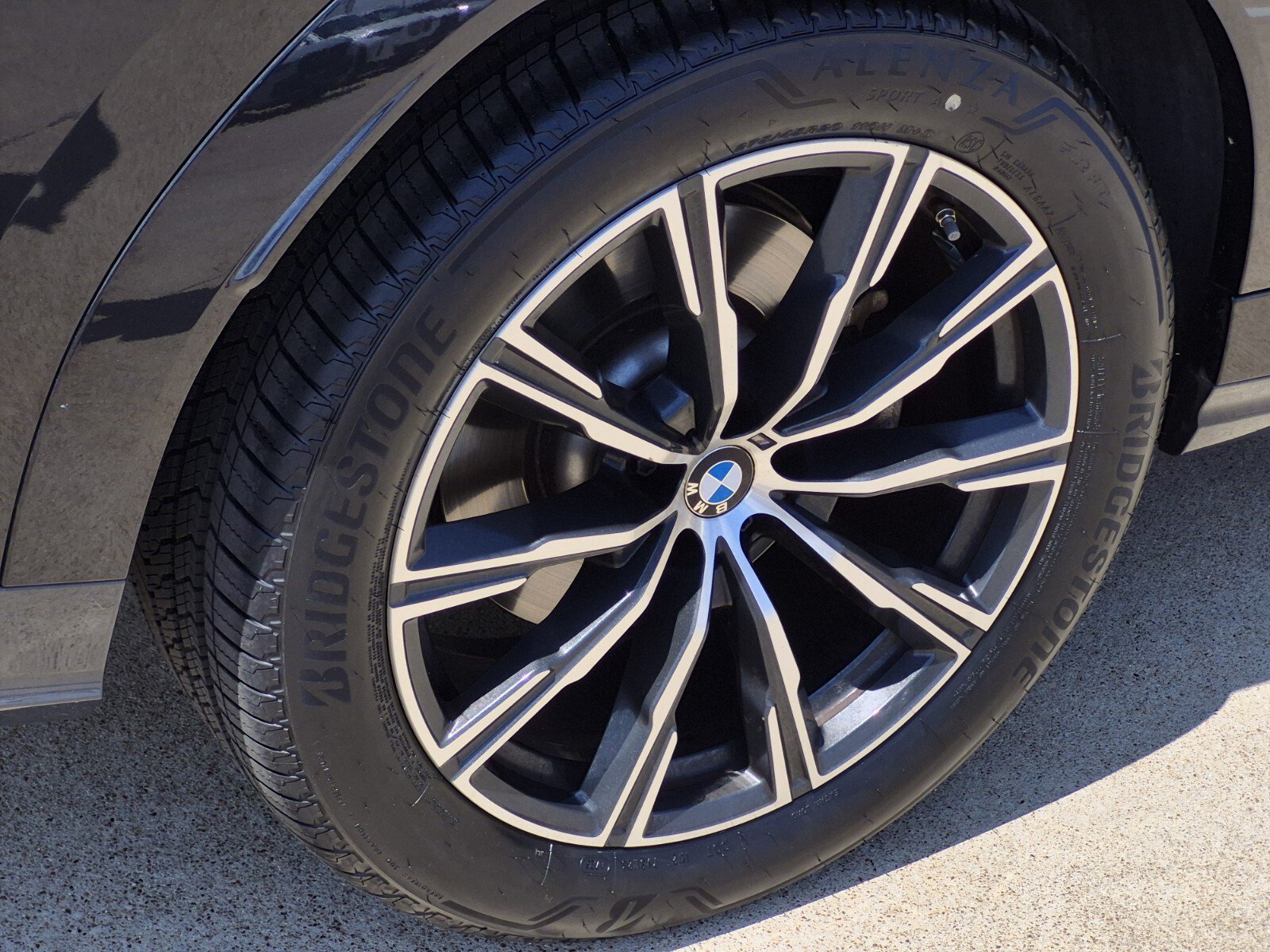 Certified 2026 BMW X6 xDrive40i AWD/4WD image 7