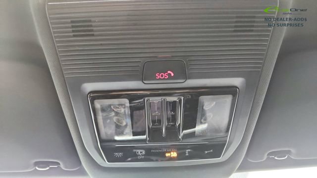 Used 2025 Volkswagen Atlas Cross Sport SEL Premium R-Line AWD/4WD image 61