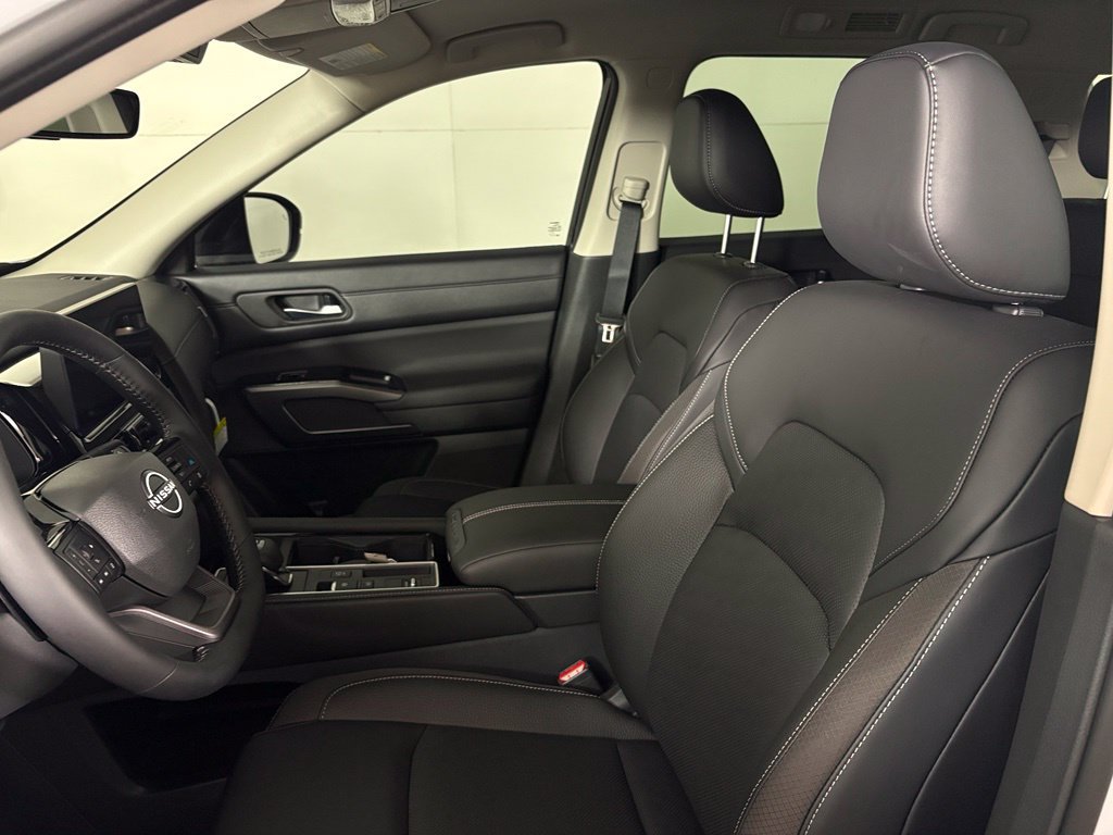 New 2026 Nissan Pathfinder SL FWD image 18