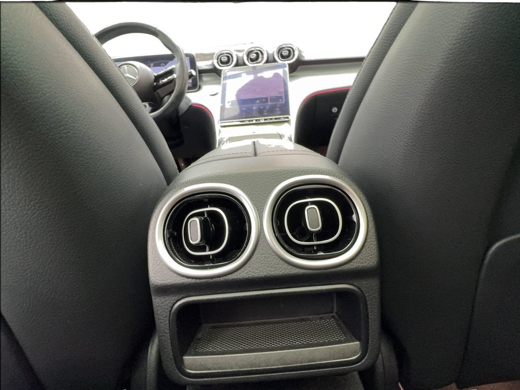 Used 2023 Mercedes-Benz C 300 Sedan image 38