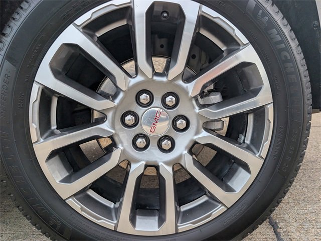 Used 2022 GMC Acadia Denali w/ Denali Ultimate Package image 6