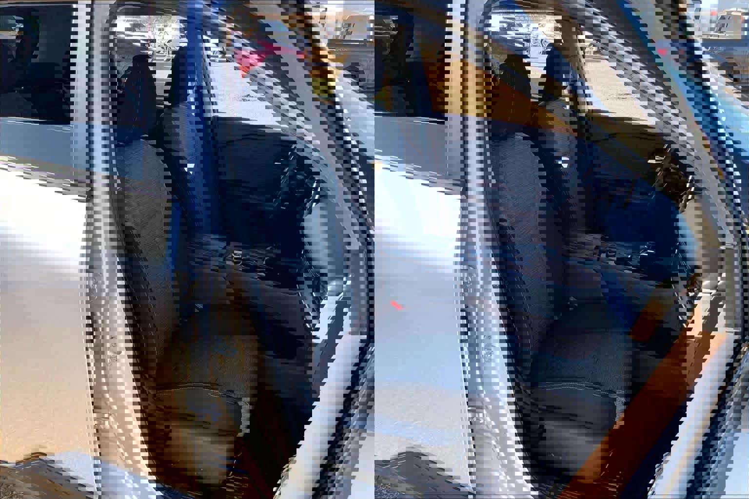 Used 2023 Nissan Rogue SV AWD/4WD image 9