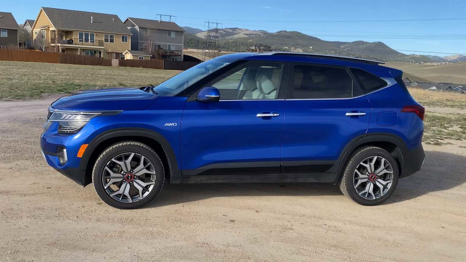 Used 2023 Kia Seltos SX w/ SX Sunroof Package AWD/4WD image 5