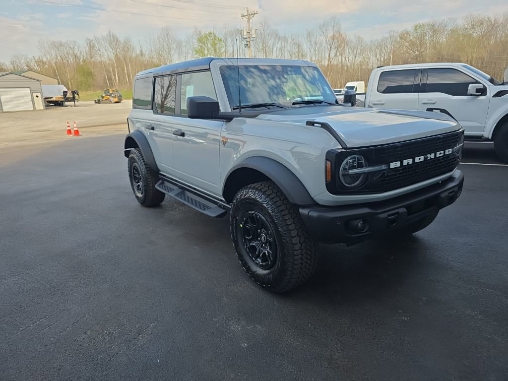 New 2026 Ford Bronco Badlands image 4