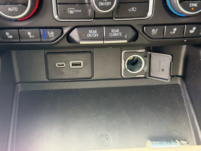 Used 2021 Chevrolet Tahoe Premier AWD/4WD image 32