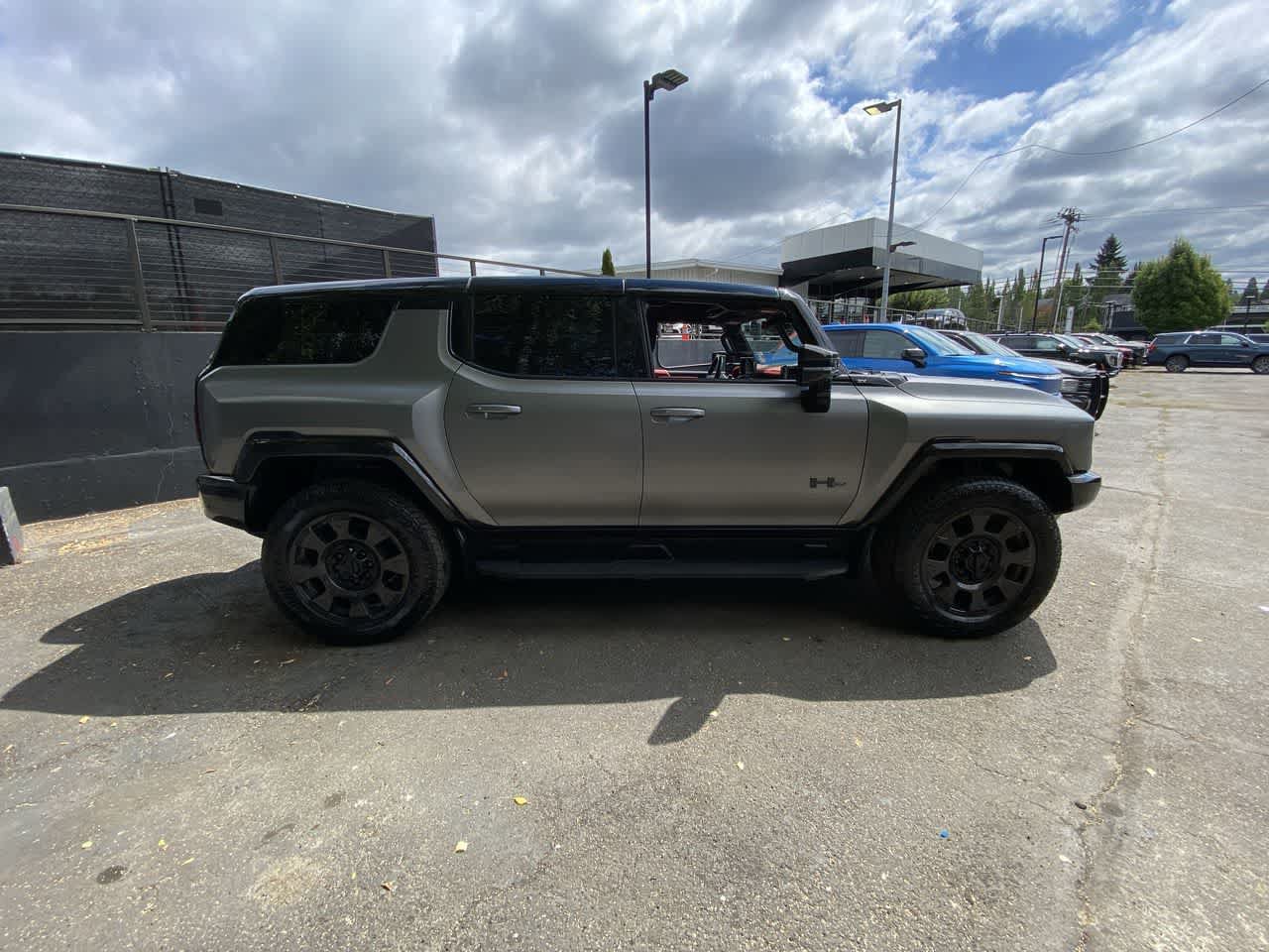 Used 2026 GMC Hummer EV 3X w/ Carbon Fiber Edition Package AWD/4WD image 7