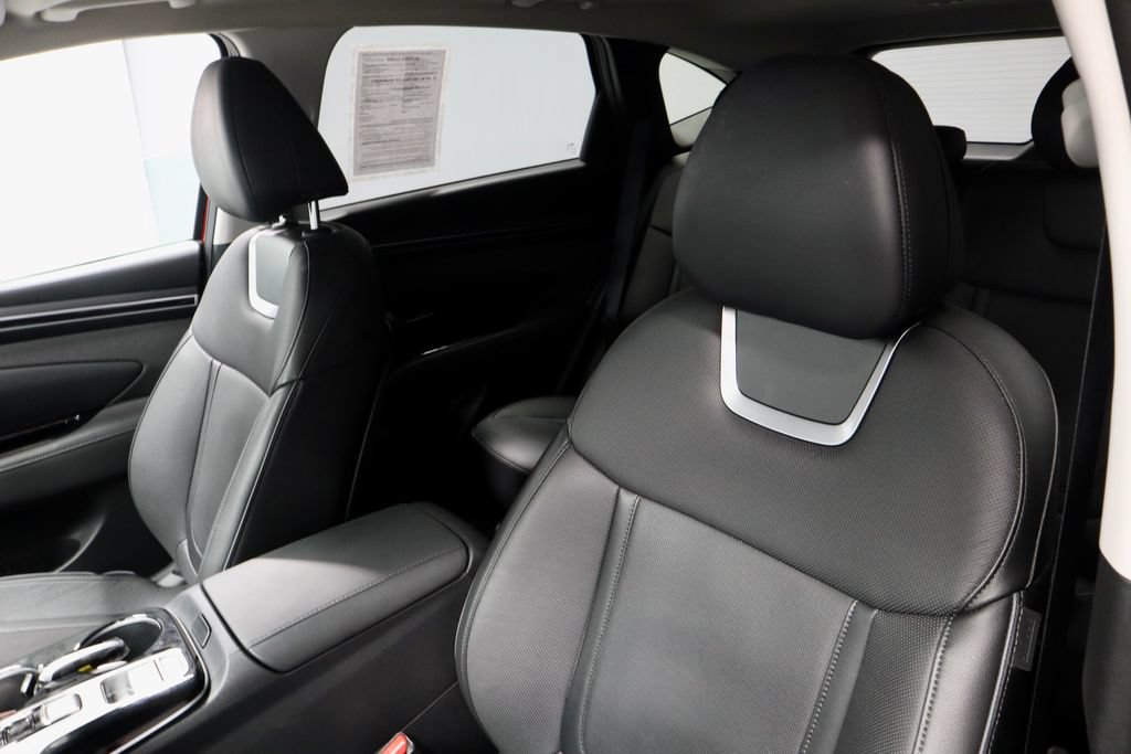 Certified 2024 Hyundai Tucson Limited FWD image 30
