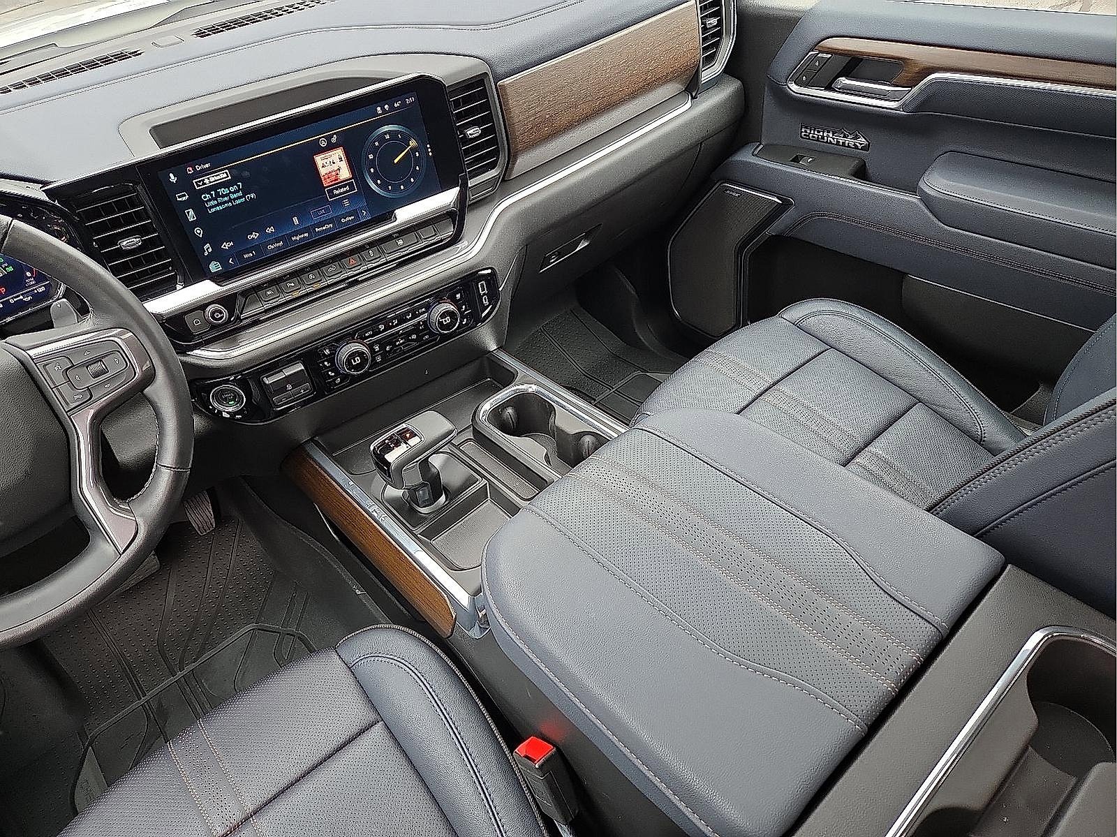 Used 2025 Chevrolet Silverado 1500 High Country image 12