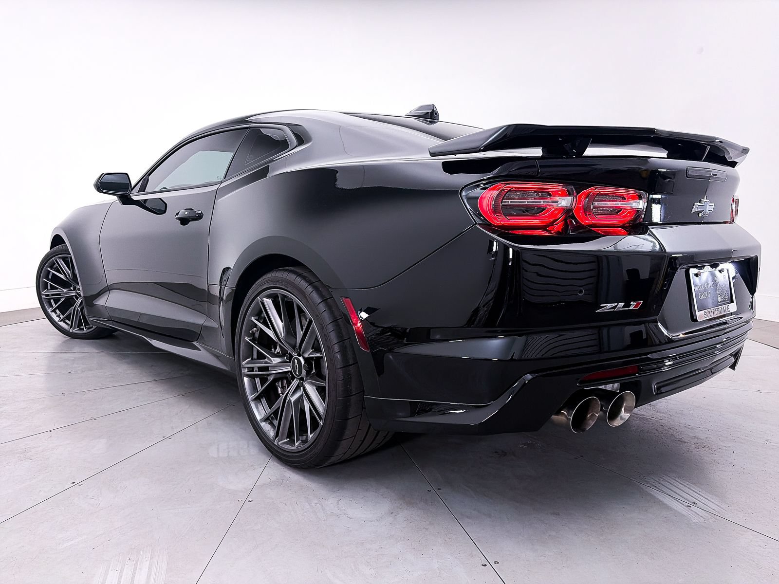 Used 2023 Chevrolet Camaro ZL1 RWD image 2