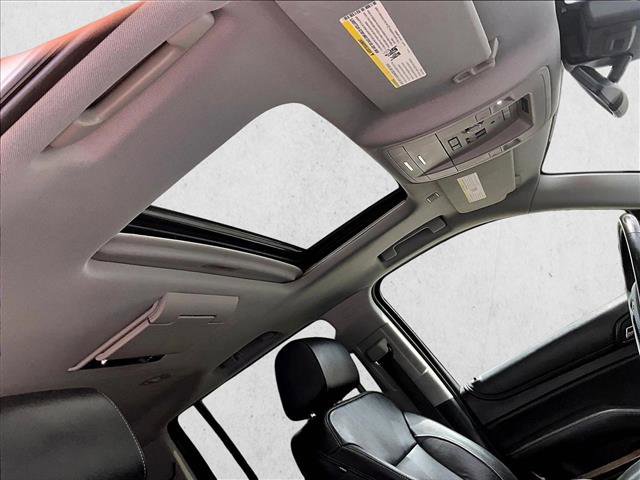 Used 2020 Chevrolet Suburban LT image 16